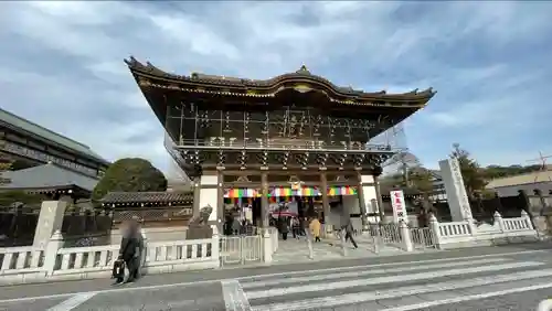 成田山新勝寺の山門