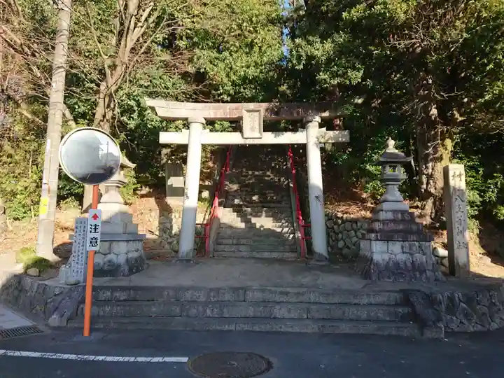 八王子神社の鳥居