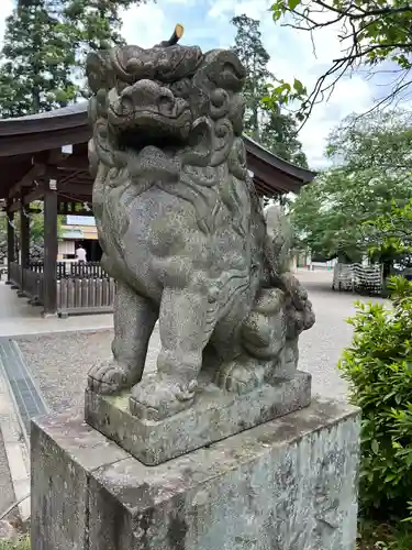 高麗神社の狛犬