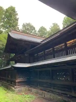 冨士御室浅間神社の本殿・本堂