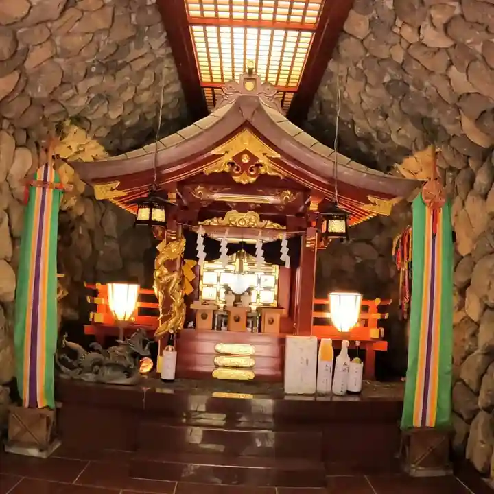 江島神社の末社・摂社