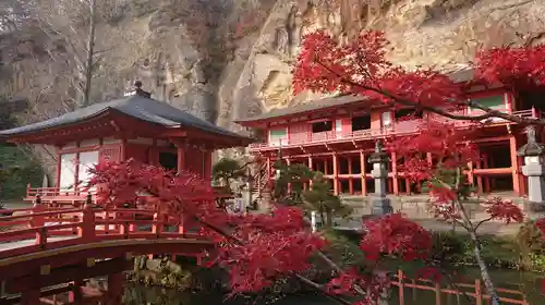 達谷西光寺の庭園
