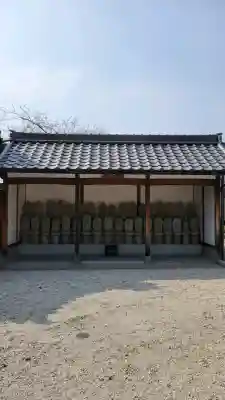 長福寺の{uncategorized: "未分類", other: "その他", undefined: "問題あり", building: "その他建物", grave: "お墓", sacred_gate: "鳥居", guardian: "狛犬", statue: "像", buddha: "仏像", history: "歴史", nature: "自然", garden: "庭園", animal: "動物", pagoda: "塔", temizu: "手水舎", mountain_gate: "山門・神門", sanctuary: "本殿・本堂", subordinate: "末社・摂社", art: "芸術", scenery: "景色", jizo: "地蔵", ema: "絵馬", goshuin: "御朱印", omikuji: "おみくじ", items: "授与品その他", amulet: "お守り", goshuincho: "御朱印帳", eats: "食事", festival: "お祭り", votive_dance: "神楽", shichigosan: "七五三参", wedding: "結婚式", experience: "体験その他", initially: "初詣", around: "周辺", anti_infection: "感染症対策"}