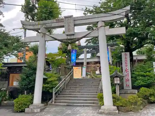 鳩ヶ谷氷川神社の鳥居