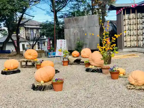 東海市熊野神社の庭園