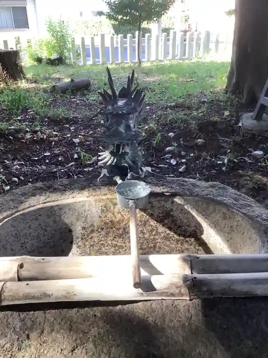 神明社(篠木町)の手水舎