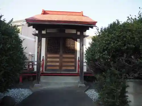 稗田稲荷神社の本殿