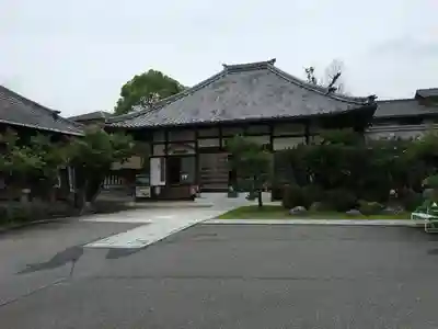 極楽寺の本殿・本堂