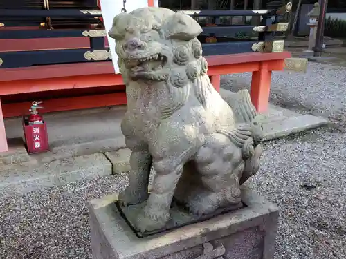六所神社の狛犬