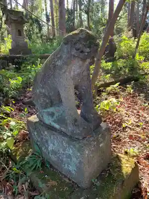 諏訪神社の狛犬