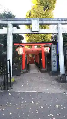花園稲荷神社の鳥居