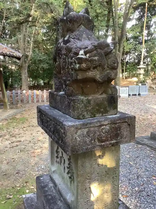 熊野社(塔野地東屋敷)の狛犬
