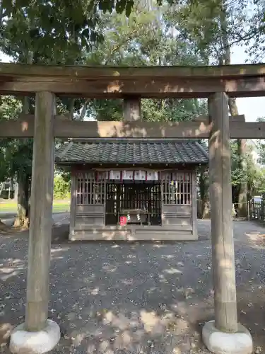 綱越神社（大神神社摂社）の{uncategorized: "未分類", other: "その他", undefined: "問題あり", building: "その他建物", grave: "お墓", sacred_gate: "鳥居", guardian: "狛犬", statue: "像", buddha: "仏像", history: "歴史", nature: "自然", garden: "庭園", animal: "動物", pagoda: "塔", temizu: "手水舎", mountain_gate: "山門・神門", sanctuary: "本殿・本堂", subordinate: "末社・摂社", art: "芸術", scenery: "景色", jizo: "地蔵", ema: "絵馬", goshuin: "御朱印", omikuji: "おみくじ", items: "授与品その他", amulet: "お守り", goshuincho: "御朱印帳", eats: "食事", festival: "お祭り", votive_dance: "神楽", shichigosan: "七五三参", wedding: "結婚式", experience: "体験その他", initially: "初詣", around: "周辺", anti_infection: "感染症対策"}