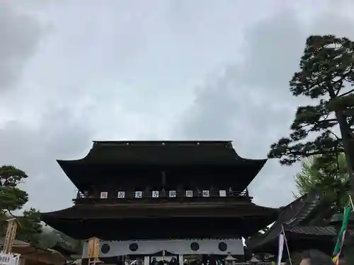 善光寺の山門