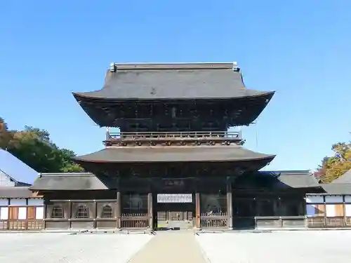 瑞龍寺の山門