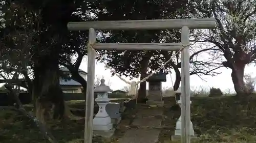 八幡神社の鳥居