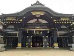 穴八幡宮の本殿