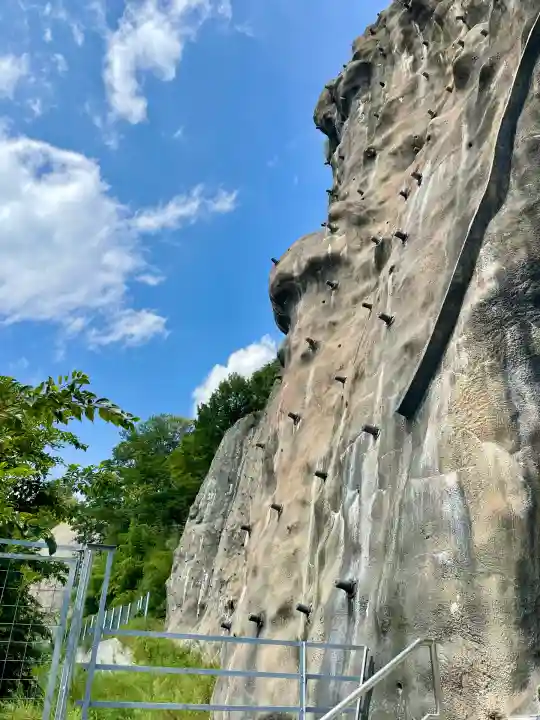 韮崎窟観音(山梨県)
