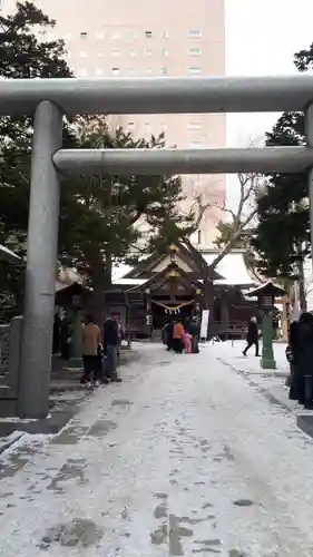 三吉神社の鳥居