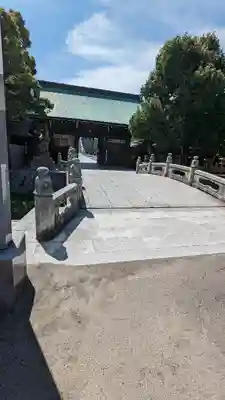 石清尾八幡宮の山門・神門