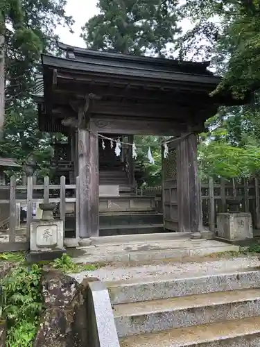 武蔵御嶽神社の本殿・本堂