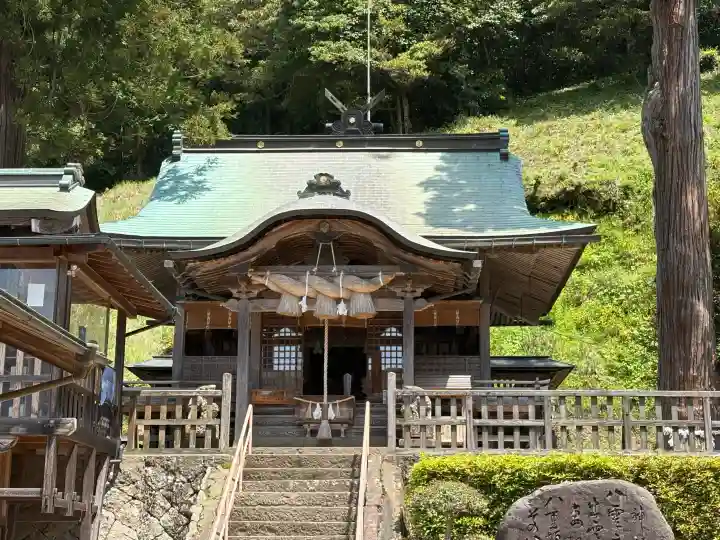 須我神社の{uncategorized: "未分類", other: "その他", undefined: "問題あり", building: "その他建物", grave: "お墓", sacred_gate: "鳥居", guardian: "狛犬", statue: "像", buddha: "仏像", history: "歴史", nature: "自然", garden: "庭園", animal: "動物", pagoda: "塔", temizu: "手水舎", mountain_gate: "山門・神門", sanctuary: "本殿・本堂", subordinate: "末社・摂社", art: "芸術", scenery: "景色", jizo: "地蔵", ema: "絵馬", goshuin: "御朱印", omikuji: "おみくじ", items: "授与品その他", amulet: "お守り", goshuincho: "御朱印帳", eats: "食事", festival: "お祭り", votive_dance: "神楽", shichigosan: "七五三参", wedding: "結婚式", experience: "体験その他", initially: "初詣", around: "周辺", anti_infection: "感染症対策"}