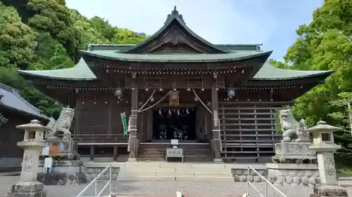 形原神社の本殿・本堂