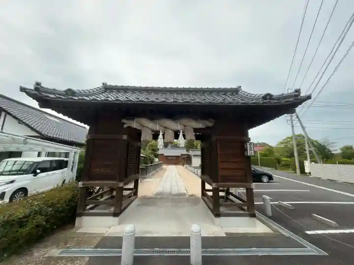 鹿島神社の{uncategorized: "未分類", other: "その他", undefined: "問題あり", building: "その他建物", grave: "お墓", sacred_gate: "鳥居", guardian: "狛犬", statue: "像", buddha: "仏像", history: "歴史", nature: "自然", garden: "庭園", animal: "動物", pagoda: "塔", temizu: "手水舎", mountain_gate: "山門・神門", sanctuary: "本殿・本堂", subordinate: "末社・摂社", art: "芸術", scenery: "景色", jizo: "地蔵", ema: "絵馬", goshuin: "御朱印", omikuji: "おみくじ", items: "授与品その他", amulet: "お守り", goshuincho: "御朱印帳", eats: "食事", festival: "お祭り", votive_dance: "神楽", shichigosan: "七五三参", wedding: "結婚式", experience: "体験その他", initially: "初詣", around: "周辺", anti_infection: "感染症対策"}