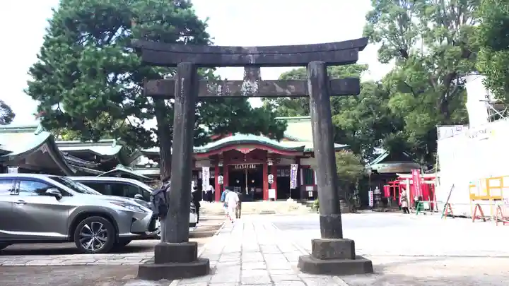 品川神社の鳥居