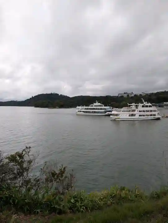 瑞巌寺五大堂の{uncategorized: "未分類", other: "その他", undefined: "問題あり", building: "その他建物", grave: "お墓", sacred_gate: "鳥居", guardian: "狛犬", statue: "像", buddha: "仏像", history: "歴史", nature: "自然", garden: "庭園", animal: "動物", pagoda: "塔", temizu: "手水舎", mountain_gate: "山門・神門", sanctuary: "本殿・本堂", subordinate: "末社・摂社", art: "芸術", scenery: "景色", jizo: "地蔵", ema: "絵馬", goshuin: "御朱印", omikuji: "おみくじ", items: "授与品その他", amulet: "お守り", goshuincho: "御朱印帳", eats: "食事", festival: "お祭り", votive_dance: "神楽", shichigosan: "七五三参", wedding: "結婚式", experience: "体験その他", initially: "初詣", around: "周辺", anti_infection: "感染症対策"}