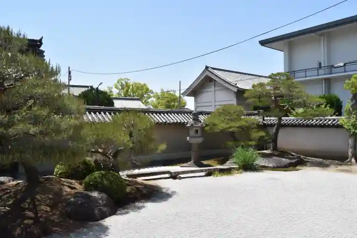 観智院(東寺子院)の庭園