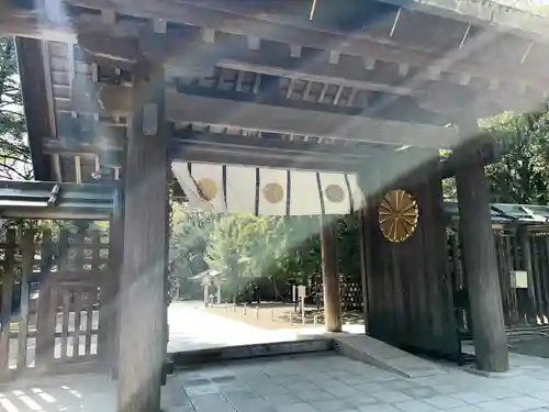 宮崎神宮の山門