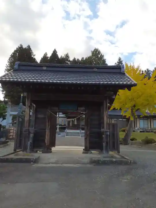 遍照寺の山門・神門