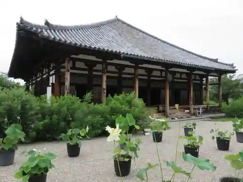 元興寺の庭園