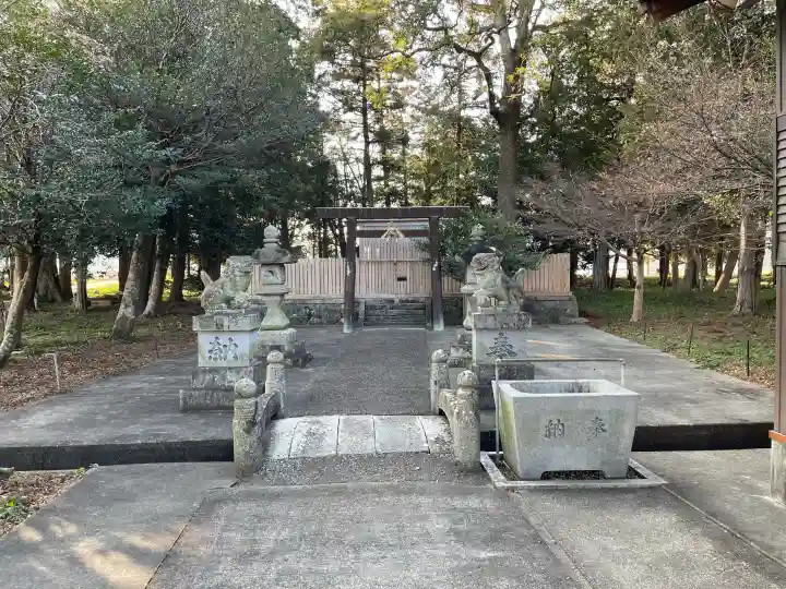 天玉神社の{uncategorized: "未分類", other: "その他", undefined: "問題あり", building: "その他建物", grave: "お墓", sacred_gate: "鳥居", guardian: "狛犬", statue: "像", buddha: "仏像", history: "歴史", nature: "自然", garden: "庭園", animal: "動物", pagoda: "塔", temizu: "手水舎", mountain_gate: "山門・神門", sanctuary: "本殿・本堂", subordinate: "末社・摂社", art: "芸術", scenery: "景色", jizo: "地蔵", ema: "絵馬", goshuin: "御朱印", omikuji: "おみくじ", items: "授与品その他", amulet: "お守り", goshuincho: "御朱印帳", eats: "食事", festival: "お祭り", votive_dance: "神楽", shichigosan: "七五三参", wedding: "結婚式", experience: "体験その他", initially: "初詣", around: "周辺", anti_infection: "感染症対策"}