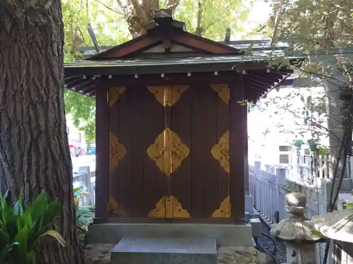 鳥越神社の末社・摂社