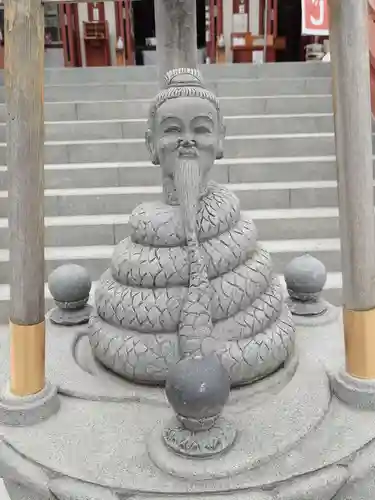 寛永寺不忍池弁天堂の像