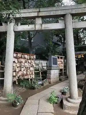 高円寺氷川神社の鳥居