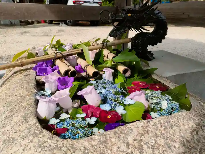 神館神社の手水舎