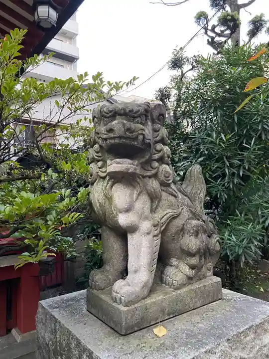 秋葉神社の狛犬