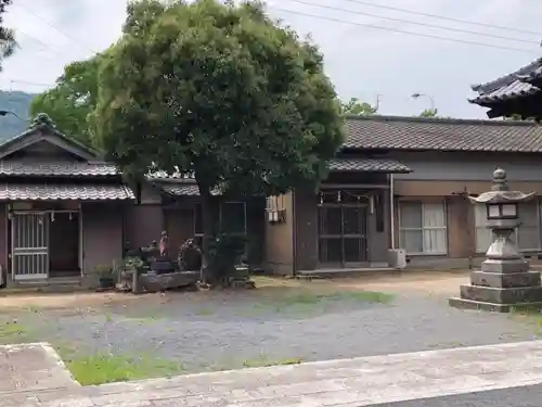 西鴨神社の建物その他