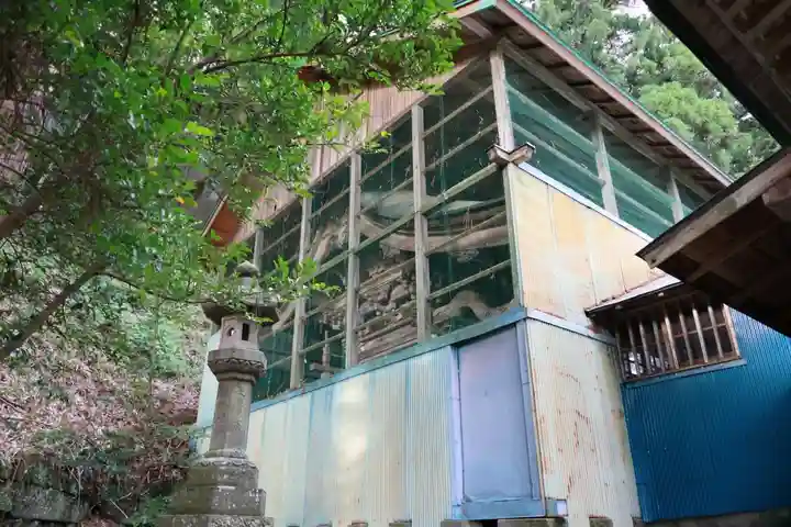 八幡神社(岩窪切岸城址)の本殿・本堂