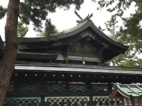 白山神社の本殿