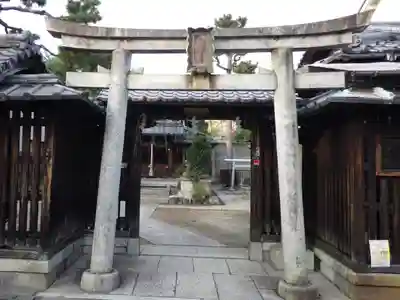 出雲路幸神社の鳥居
