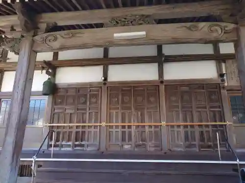 明願寺の{uncategorized: "未分類", other: "その他", undefined: "問題あり", building: "その他建物", grave: "お墓", sacred_gate: "鳥居", guardian: "狛犬", statue: "像", buddha: "仏像", history: "歴史", nature: "自然", garden: "庭園", animal: "動物", pagoda: "塔", temizu: "手水舎", mountain_gate: "山門・神門", sanctuary: "本殿・本堂", subordinate: "末社・摂社", art: "芸術", scenery: "景色", jizo: "地蔵", ema: "絵馬", goshuin: "御朱印", omikuji: "おみくじ", items: "授与品その他", amulet: "お守り", goshuincho: "御朱印帳", eats: "食事", festival: "お祭り", votive_dance: "神楽", shichigosan: "七五三参", wedding: "結婚式", experience: "体験その他", initially: "初詣", around: "周辺", anti_infection: "感染症対策"}