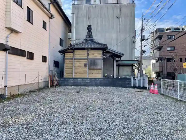 山中千手観音堂の{uncategorized: "未分類", other: "その他", undefined: "問題あり", building: "その他建物", grave: "お墓", sacred_gate: "鳥居", guardian: "狛犬", statue: "像", buddha: "仏像", history: "歴史", nature: "自然", garden: "庭園", animal: "動物", pagoda: "塔", temizu: "手水舎", mountain_gate: "山門・神門", sanctuary: "本殿・本堂", subordinate: "末社・摂社", art: "芸術", scenery: "景色", jizo: "地蔵", ema: "絵馬", goshuin: "御朱印", omikuji: "おみくじ", items: "授与品その他", amulet: "お守り", goshuincho: "御朱印帳", eats: "食事", festival: "お祭り", votive_dance: "神楽", shichigosan: "七五三参", wedding: "結婚式", experience: "体験その他", initially: "初詣", around: "周辺", anti_infection: "感染症対策"}