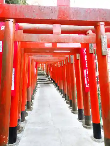 佐助稲荷神社の{uncategorized: "未分類", other: "その他", undefined: "問題あり", building: "その他建物", grave: "お墓", sacred_gate: "鳥居", guardian: "狛犬", statue: "像", buddha: "仏像", history: "歴史", nature: "自然", garden: "庭園", animal: "動物", pagoda: "塔", temizu: "手水舎", mountain_gate: "山門・神門", sanctuary: "本殿・本堂", subordinate: "末社・摂社", art: "芸術", scenery: "景色", jizo: "地蔵", ema: "絵馬", goshuin: "御朱印", omikuji: "おみくじ", items: "授与品その他", amulet: "お守り", goshuincho: "御朱印帳", eats: "食事", festival: "お祭り", votive_dance: "神楽", shichigosan: "七五三参", wedding: "結婚式", experience: "体験その他", initially: "初詣", around: "周辺", anti_infection: "感染症対策"}