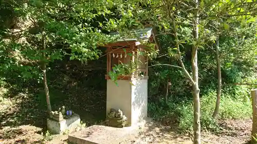 石都々古和気神社の末社