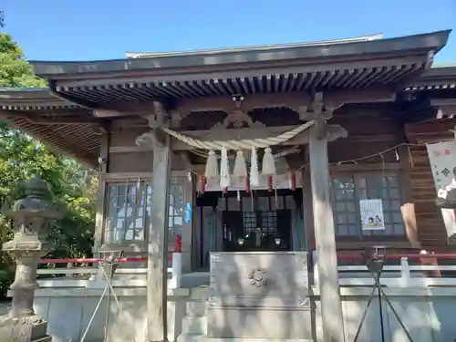 四山神社の本殿