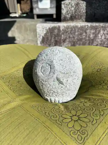 赤尾渋垂郡辺神社の{uncategorized: "未分類", other: "その他", undefined: "問題あり", building: "その他建物", grave: "お墓", sacred_gate: "鳥居", guardian: "狛犬", statue: "像", buddha: "仏像", history: "歴史", nature: "自然", garden: "庭園", animal: "動物", pagoda: "塔", temizu: "手水舎", mountain_gate: "山門・神門", sanctuary: "本殿・本堂", subordinate: "末社・摂社", art: "芸術", scenery: "景色", jizo: "地蔵", ema: "絵馬", goshuin: "御朱印", omikuji: "おみくじ", items: "授与品その他", amulet: "お守り", goshuincho: "御朱印帳", eats: "食事", festival: "お祭り", votive_dance: "神楽", shichigosan: "七五三参", wedding: "結婚式", experience: "体験その他", initially: "初詣", around: "周辺", anti_infection: "感染症対策"}